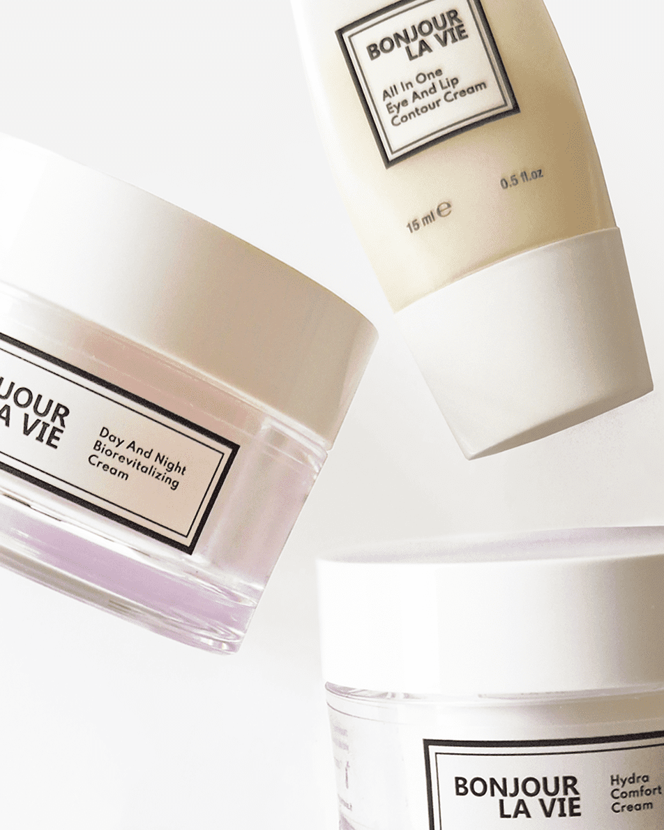 Immagine su fondo bianco di tre creme di Bonjour La Vie Day And Night BioRevitalizing Cream, Hydra Comfort Cream e All In One Eye And Lip Contour Cream