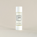Flacone da 30 ml con tappo bianco e flacone trasparente di Rebalancing Serum Oil di Bonjour La Vie.