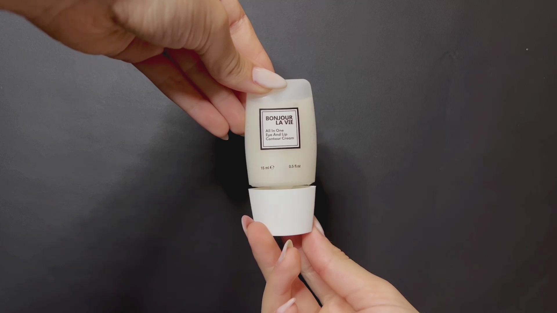 video that shows the texture of the cream - light and absorbs quickly