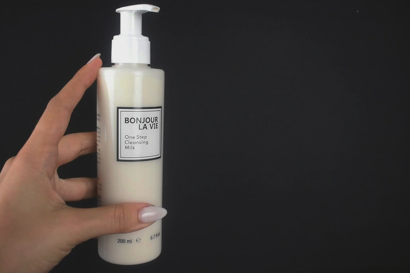 Video che mostra la texture del prodotto sulla mano